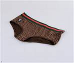 Gucci Roupa 12 de abril